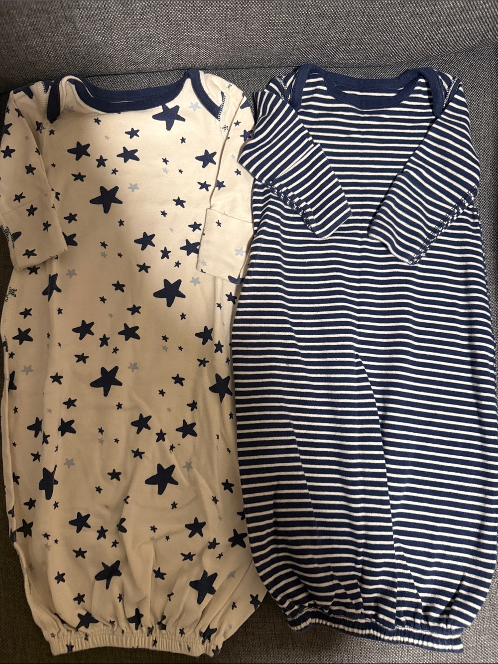 Moon & Back by Hanna Andersson Navy Star Print & Navy Stripe Sleep Gowns